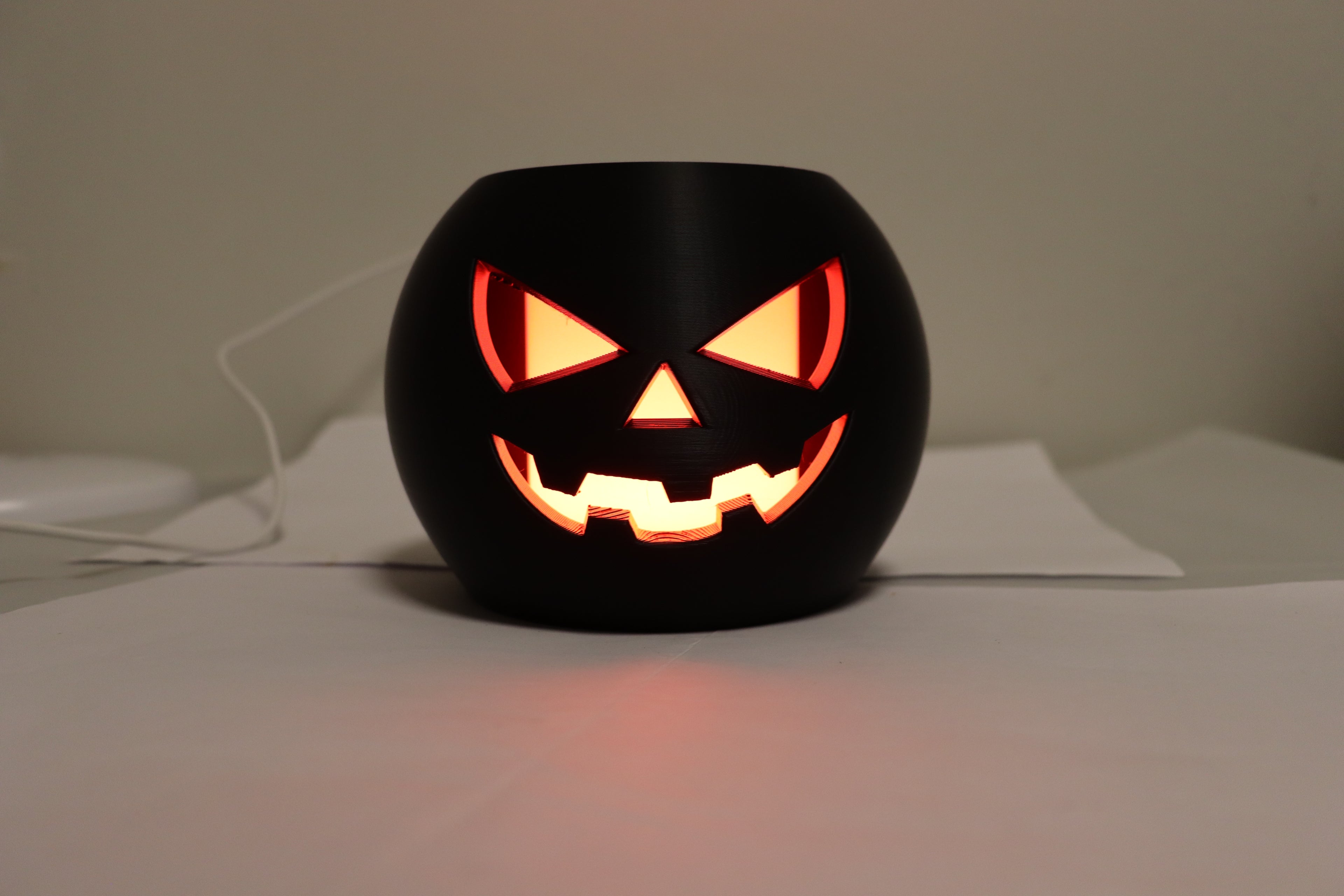 🎃 Ķirbju mini lampa “Jack-O'” – pārnēsājama Helovīna lampiņa – melna