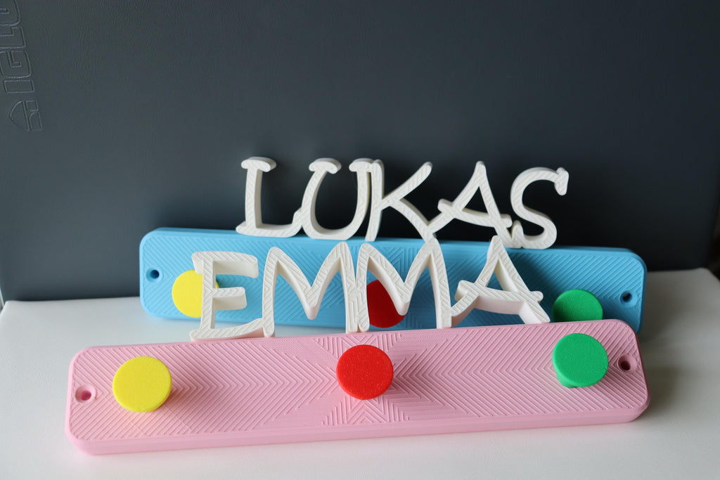 Personalized Sibling Wall Hooks – Set of Two – detail view 4