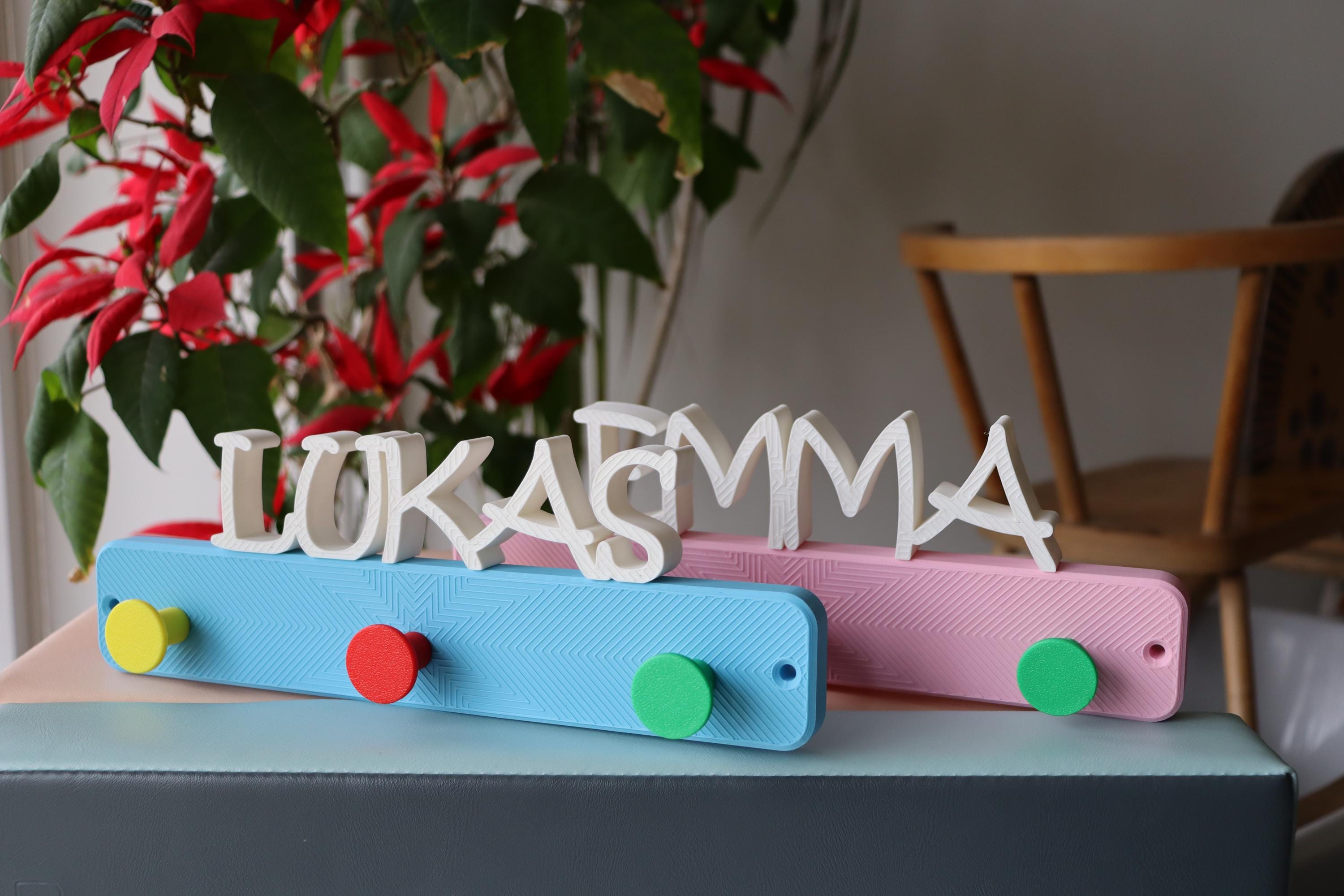Personalized Sibling Wall Hooks – Set of Two – detail view 5
