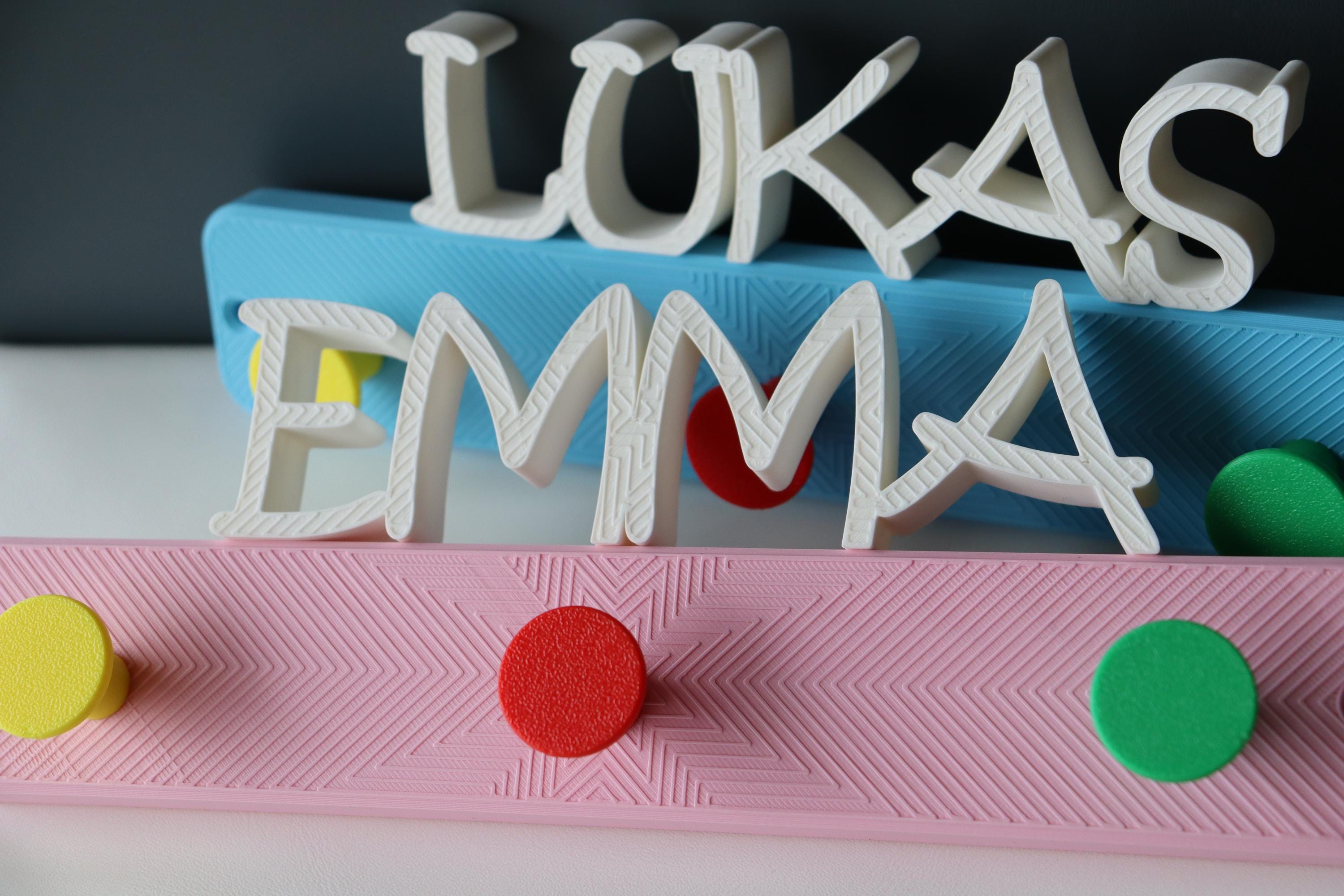 Personalized Sibling Wall Hooks – Set of Two – detail view 3
