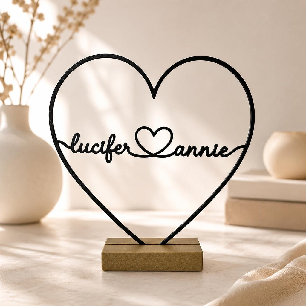 Personalized Heart Name Stand for Couples – detail view 3