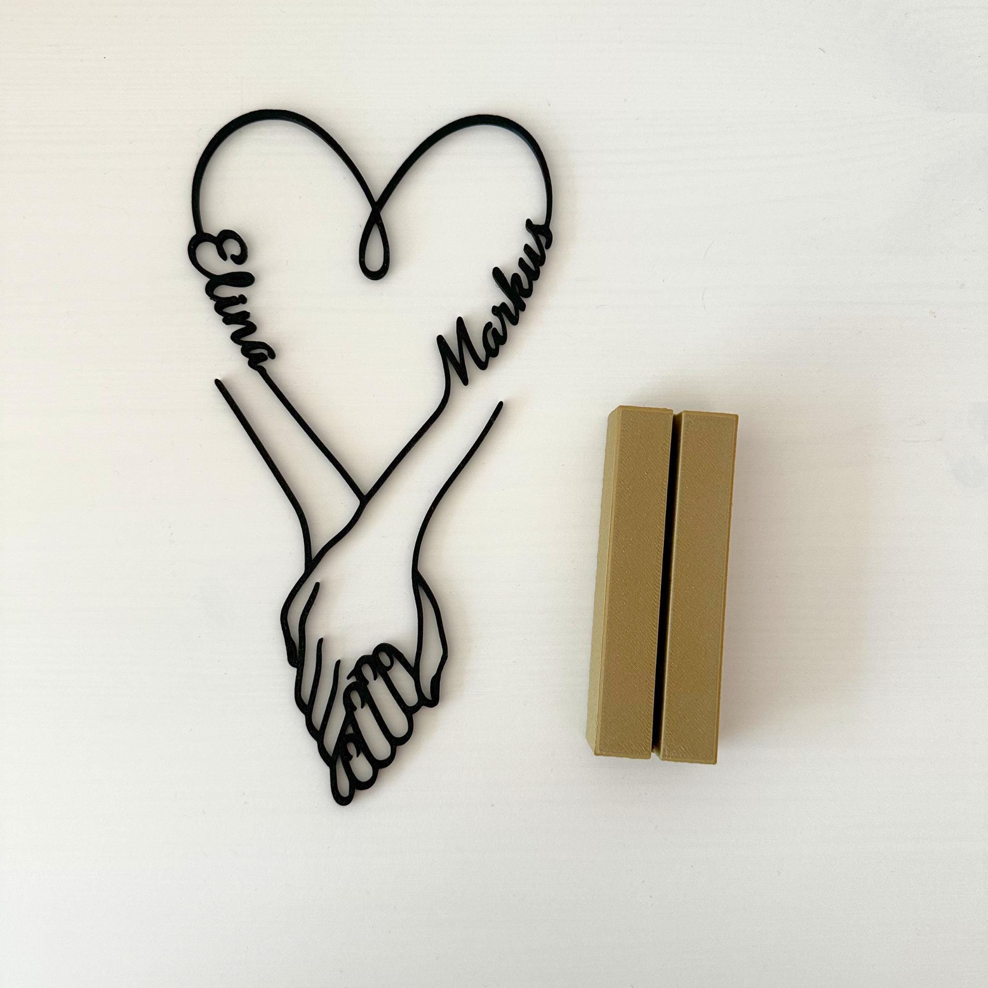 Personalized Holding Hands Couple Name Stand – detail view 5