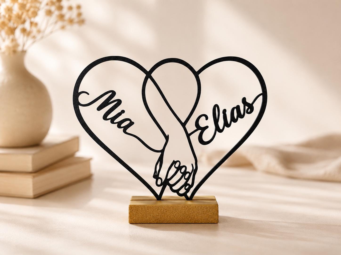 Personalized Line Art Heart Name Stand
