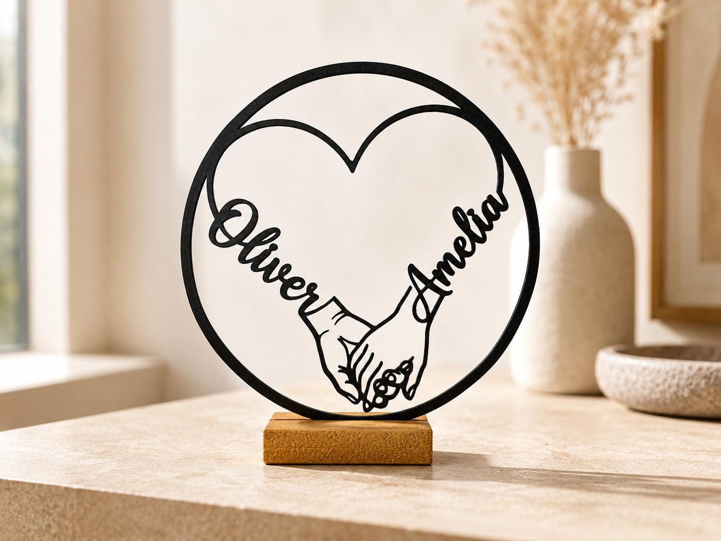 Personalized Round Line Art Heart Name Stand
